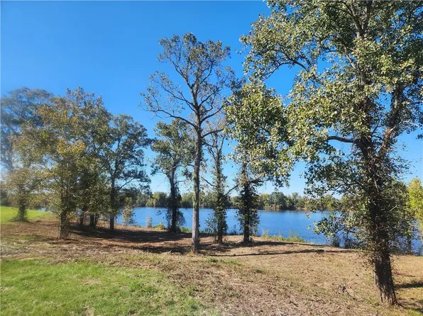 1380 Palmer Chapel Rd, Pineville, LA 71360