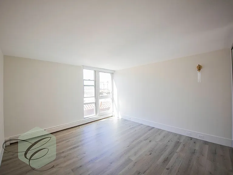 Playa de Oro Apartments — Photo 20
