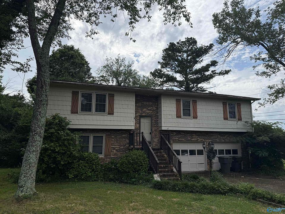 1st image of 18 Sherwood Dr