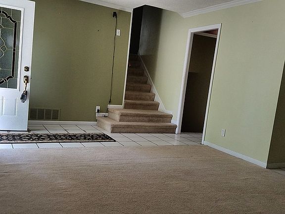 3rd image of 22420 Jeffery Ave