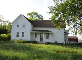 10246 Puttygut Rd, Casco, MI 48064