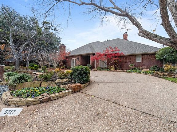 3rd image of 6717 Ashbrook Dr