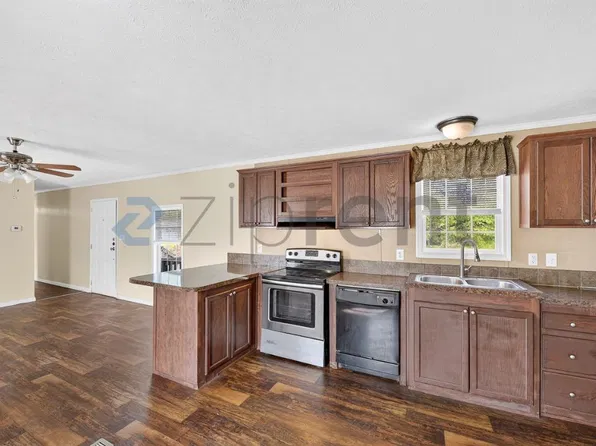 181 Cheyenne Dr #A, Bridgeport, TX 76426