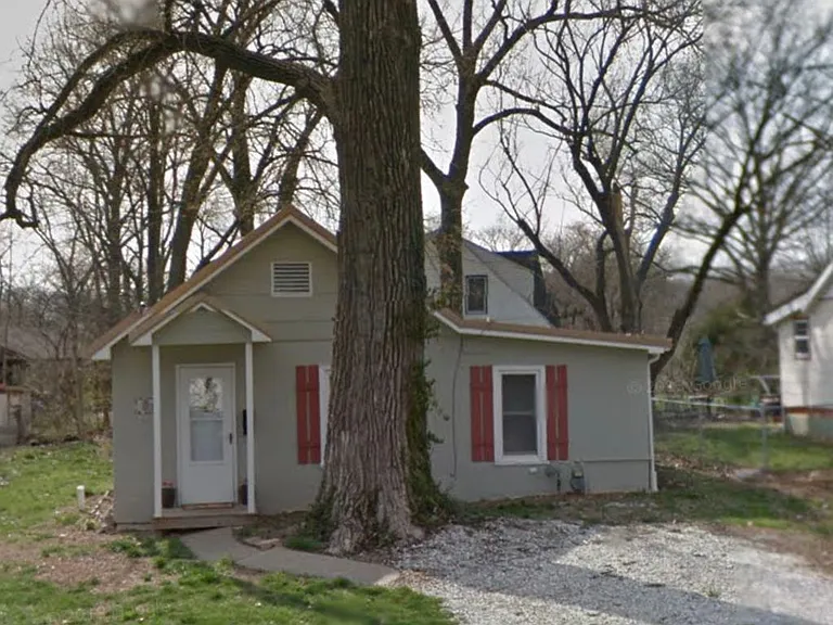 105 Clinton Dr — Photo 7