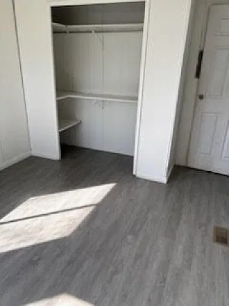 3 bed, 1.5 bath, $1,250 — Photo 3