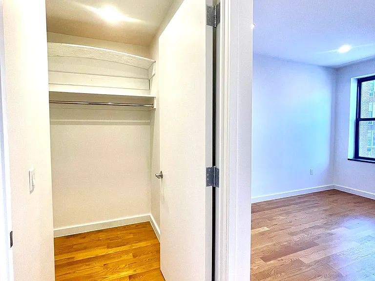 3971 Gouverneur Ave #6K — Photo 6