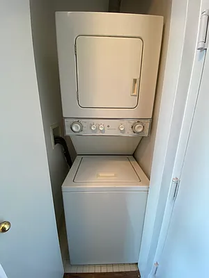 Rented by RELO REDAC INC. | media 10