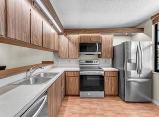 3540 Whitehall Dr APT 203, West Palm Beach, FL 33401