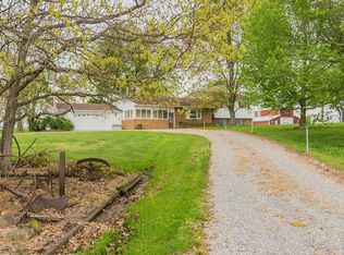 14039 N Thompsonville Rd, Macedonia, IL 62860