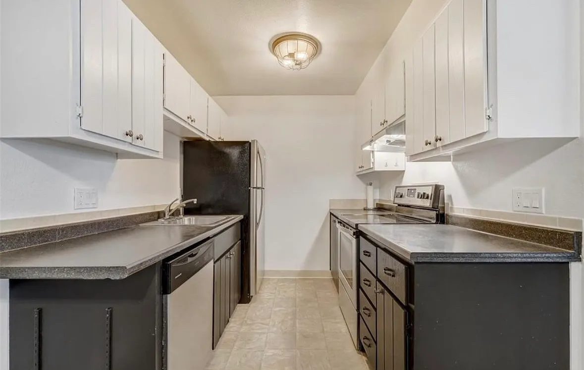 1 bed, 604 sqft, $1,500 — Photo 4