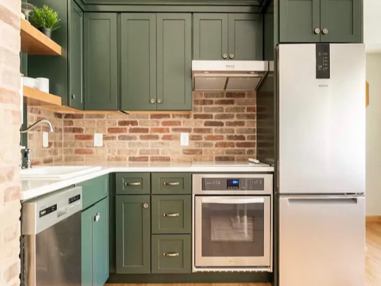 7 Cushing Dr #1 — Photo 4