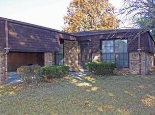 109 Kings Way, Belleville, IL 62226