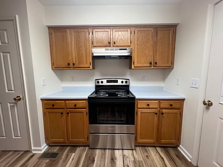 1046 Bridge Ave — Photo 11