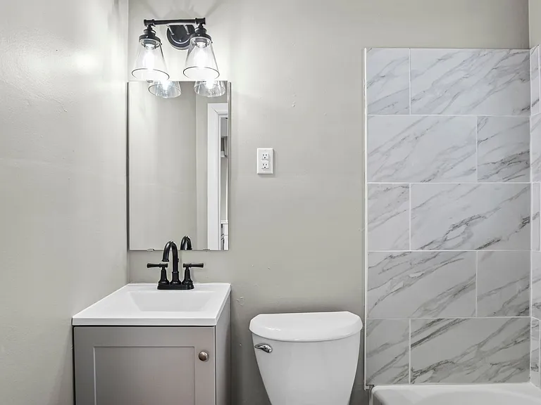 1216 Williamson St — Photo 36