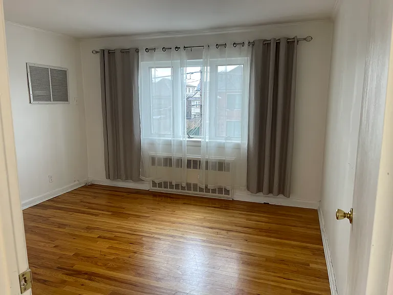 2293 E 3rd St #3 — Photo 1