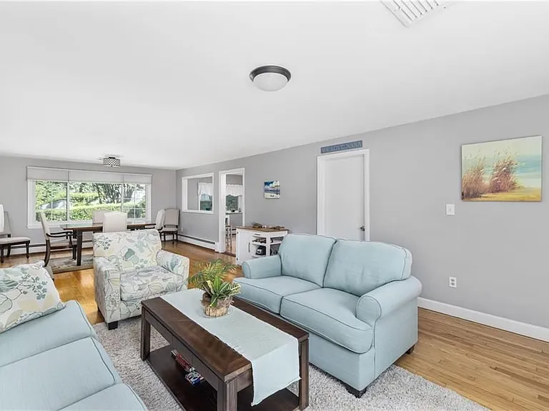 288 Green End Ave — Photo 8