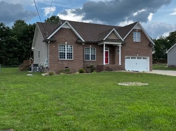 111 Wagners Way, White Bluff, TN 37187