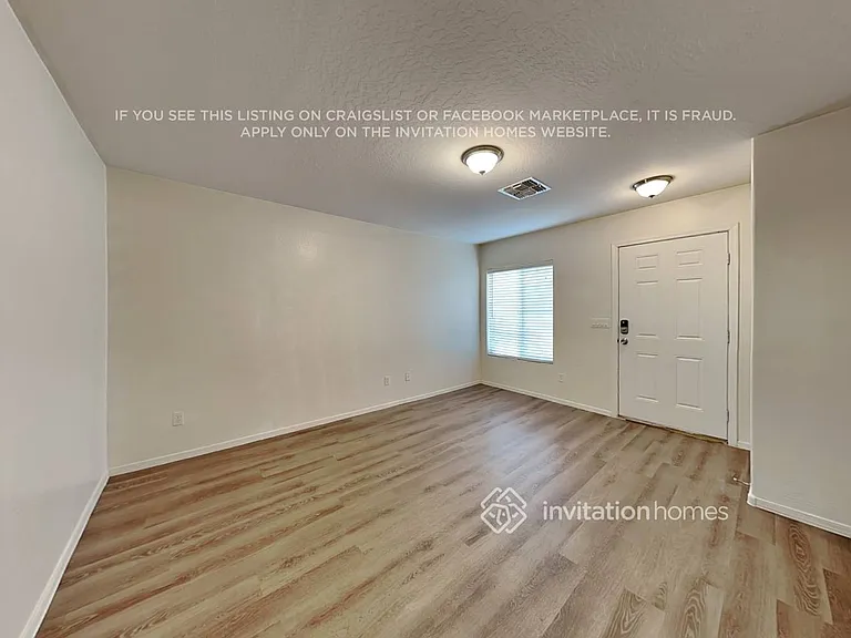 22512 W Desert Bloom St — Photo 3