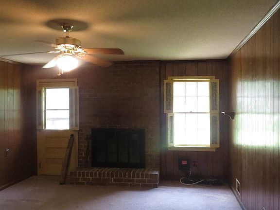 4th image of 7718 Wessex Ln