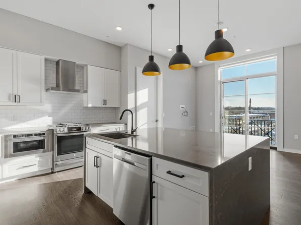 51 Elm Street #304, Laconia, NH 03246