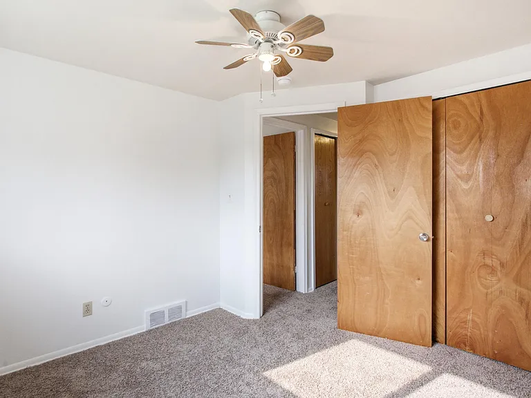 3840 Williams St — Photo 12