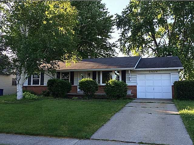 1st image of 105 Rossway Ave
