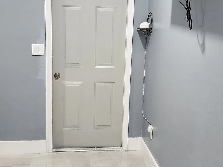 7915 Croton Ave #2 — Photo 5