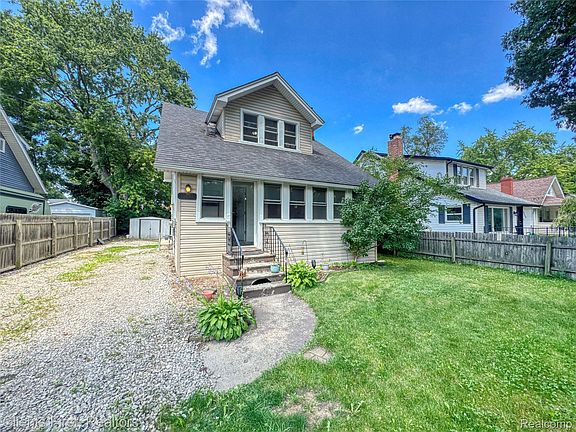 2nd image of 4258 Seeden St