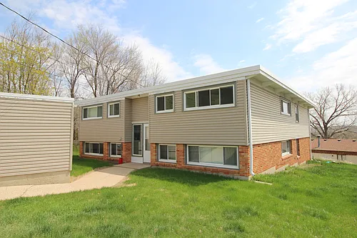 2 Bed 1 Bath Photo 1