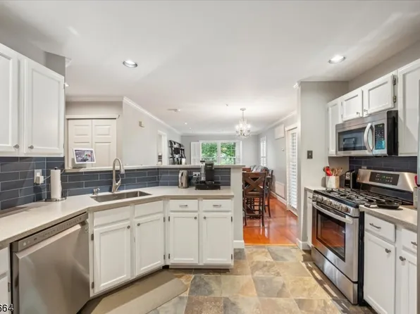 58 Potomac Dr, Bernards Twp., NJ 07920