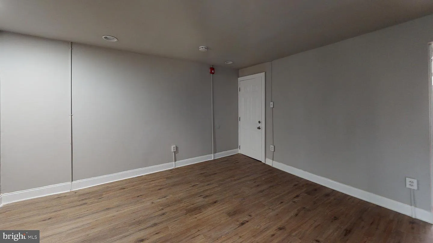 1 bed, 800 sqft, $1,100 — Photo 4