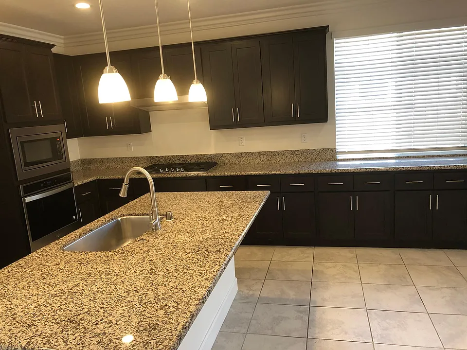 granite countertops, huge counter tops