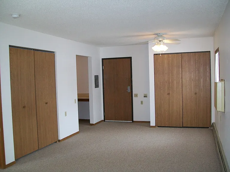700 Chestnut Dr #N204 — Photo 6