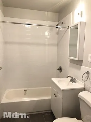 Rented by Mdrn Residential | media 10