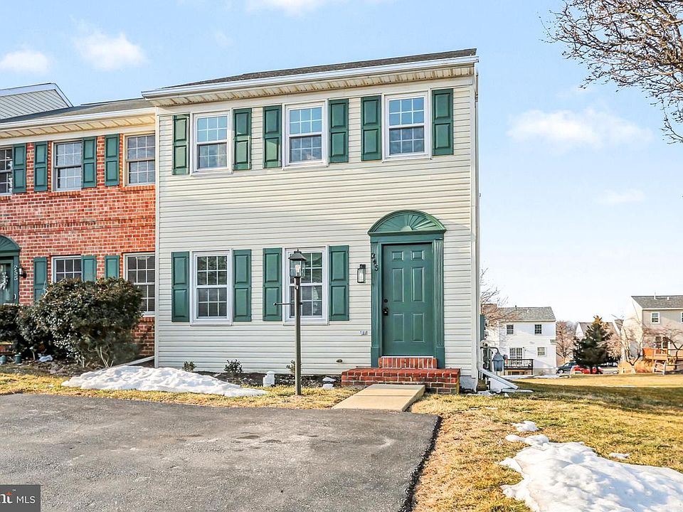 1st image of 245 Robin Hill Cir