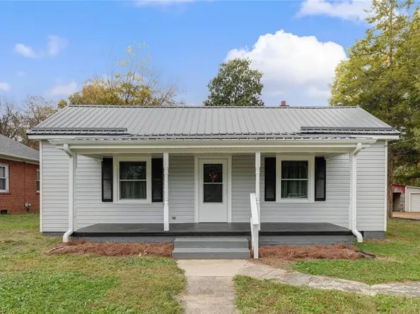 439 Morgan Rd, Eden, NC 27288