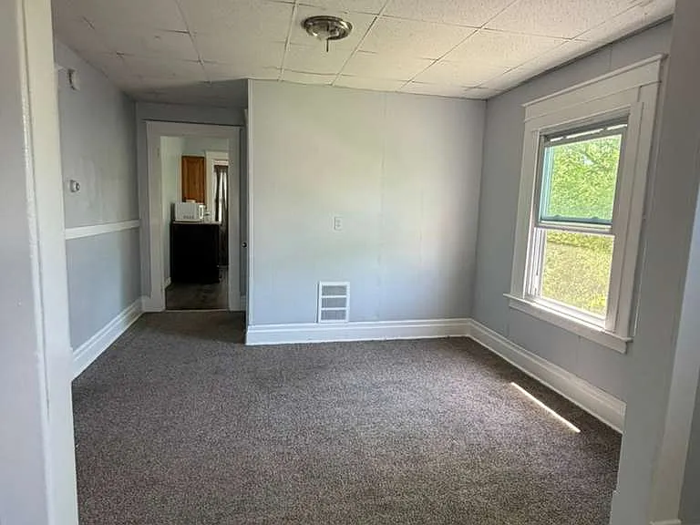 2841 Macklem Ave #2 — Photo 5