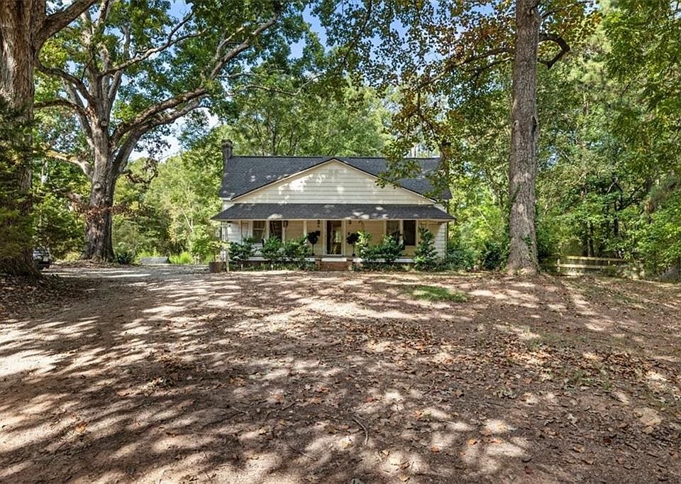 1st image of 85 Andrew Rd