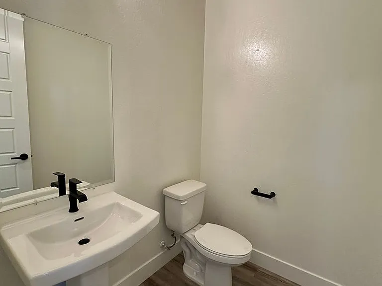 4005 W Babcock Ave — Photo 13