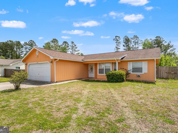 302 Greenacres Dr, Kingsland, GA 31548