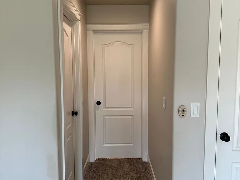 6585 Beverly Hills Cir — Photo 11