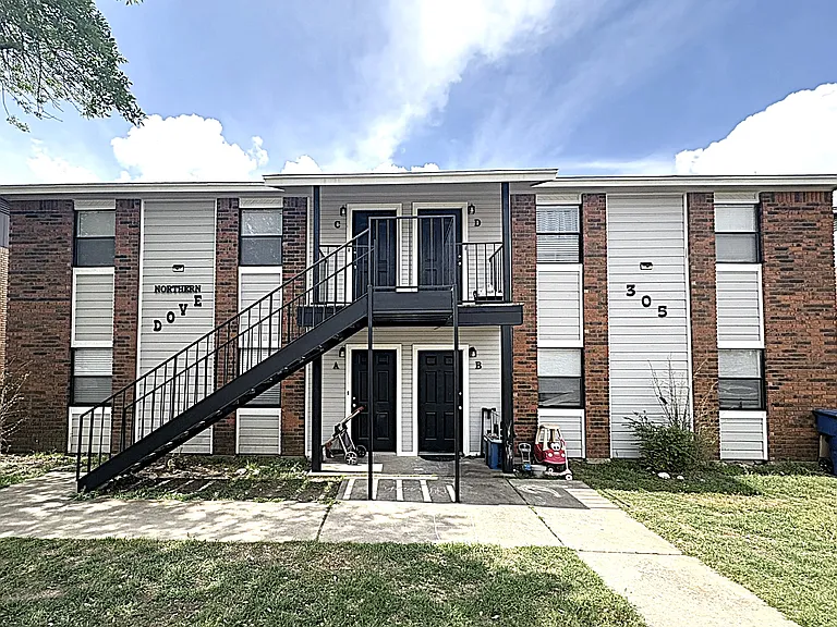 305 Northern Dove Ln #A — Photo 1