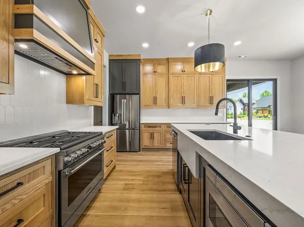 109 Honeycrisp Ln, Bentonville, AR 72712