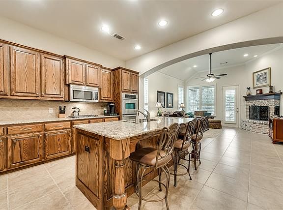 2nd image of 708 Wooded Trail Dr