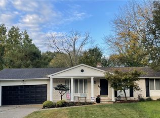 2422 Franciscan St NE, Canton, OH