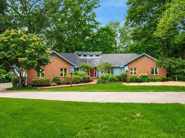 1801 Pleasantview Dr NE, Lancaster, OH 43130