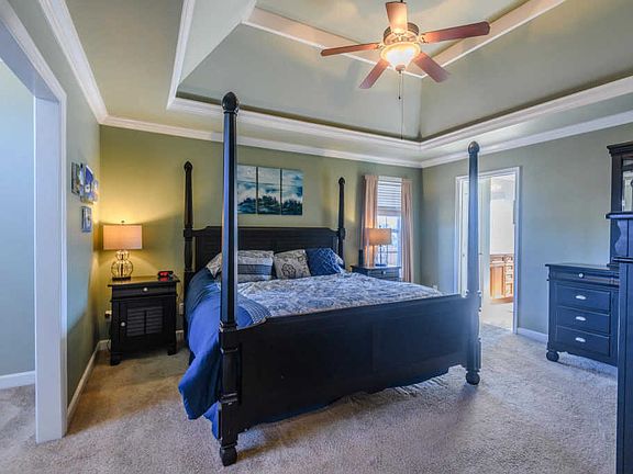 5th image of 403 Cobblestone Way