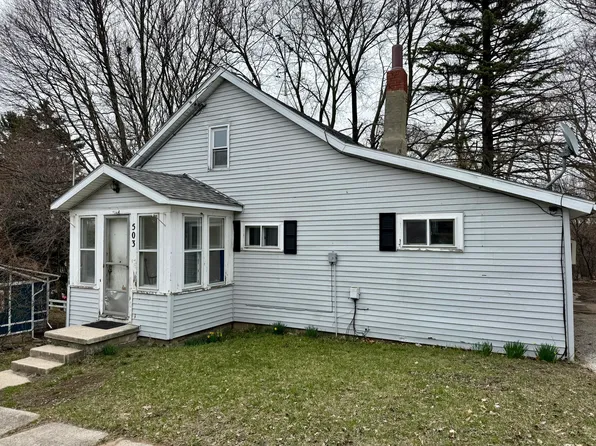 503 Hancock St, Manistee, MI 49660