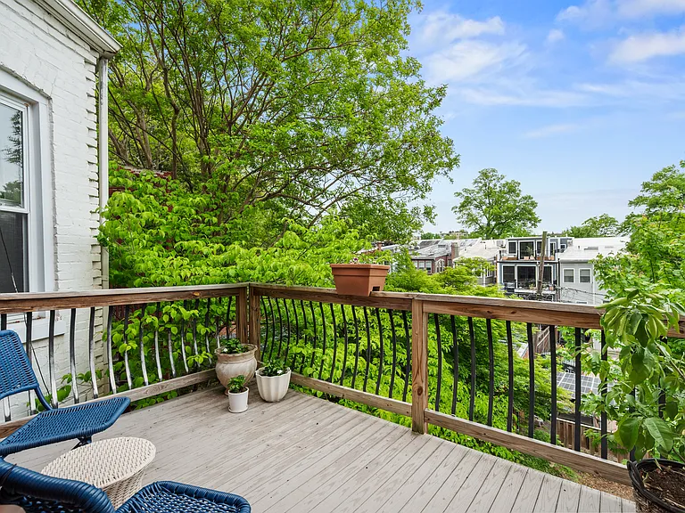 1722 Kilbourne Pl NW — Photo 20
