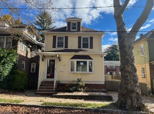 43 Edgewood Rd, Bloomfield, NJ 07003